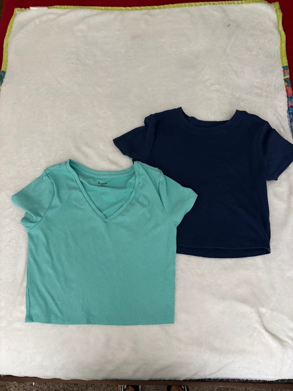 No boundaries women’s crop tops